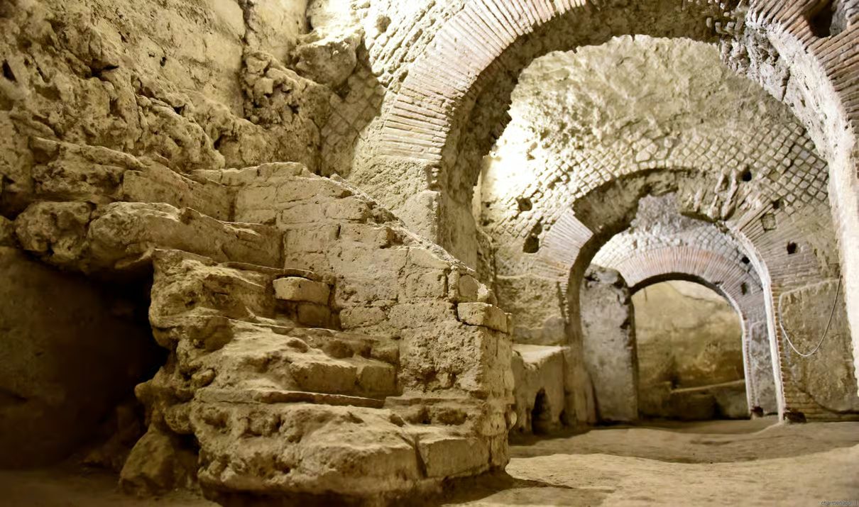 Naples Old Town & Underground Roman Ruins